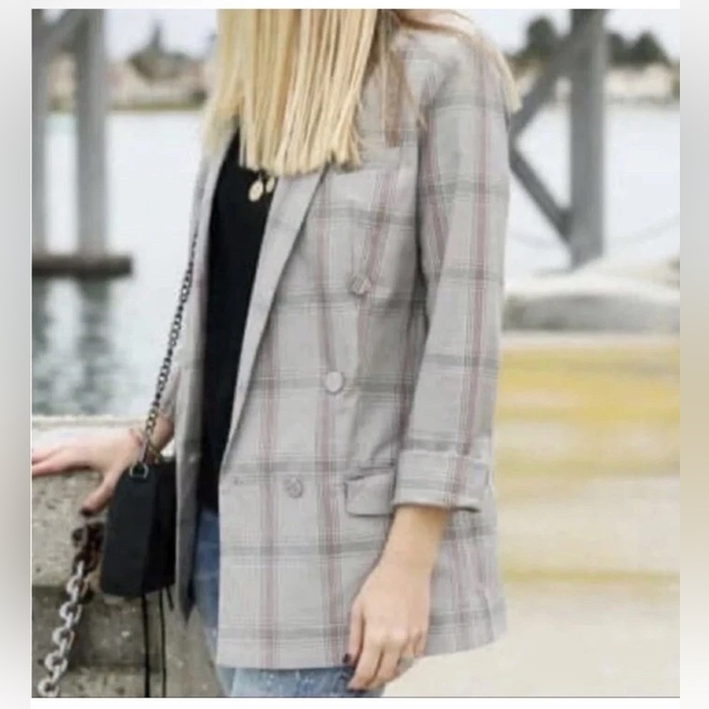 Cabi Women’s #5470 Sleuth Blazer Jacket Size 8 Gray Plaid Double Breasted Blazer